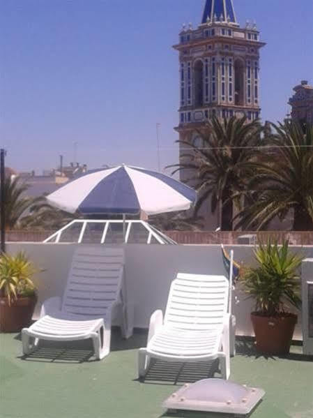 Hostal Gran Capitan Chipiona Exterior foto
